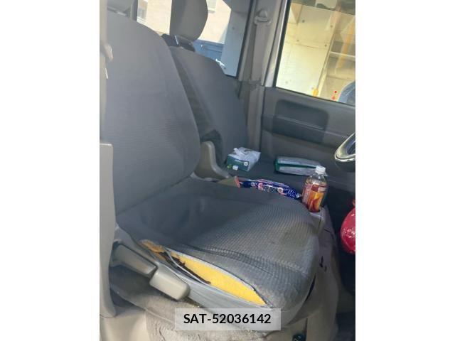 Suzuki EVERY 2012-06 6904909-10