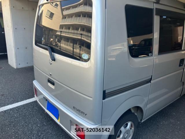 Suzuki EVERY 2012-06 6904909-3