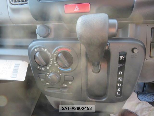 Suzuki EVERY 2025-10 6904869-10