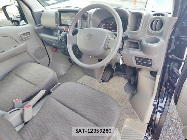 Suzuki EVERY 2023-02 6904871-18