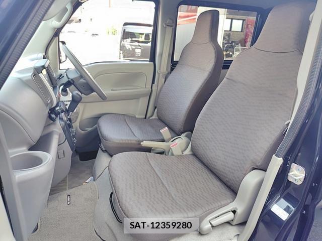 Suzuki EVERY 2023-02 6904871-19