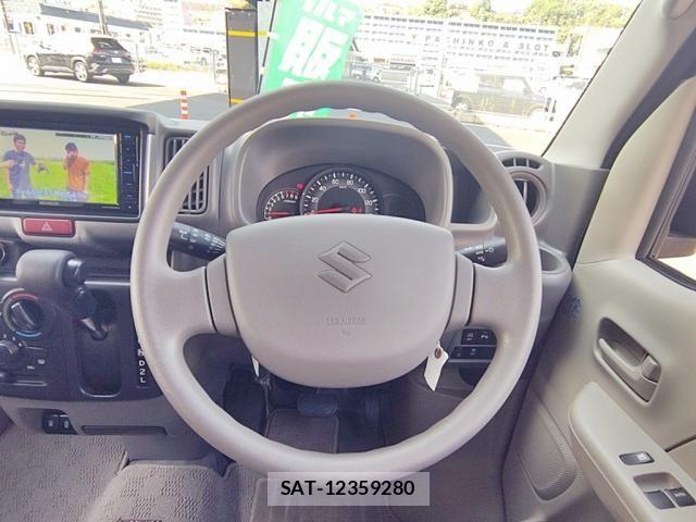 Suzuki EVERY 2023-02 6904871-20