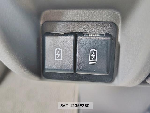 Suzuki EVERY 2023-02 6904871-24