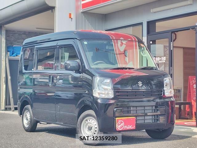 Suzuki EVERY 2023-02 6904871-2