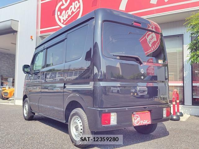 Suzuki EVERY 2023-02 6904871-3