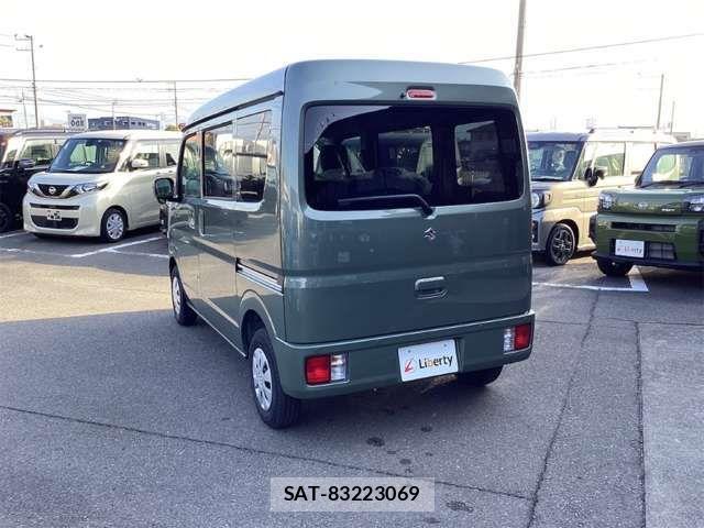 Suzuki EVERY 2025-12 6904861-18
