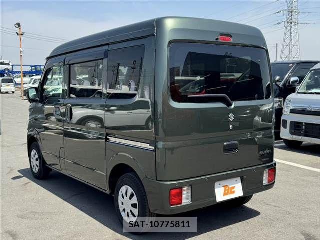 Suzuki EVERY 2022-04 6993461-12