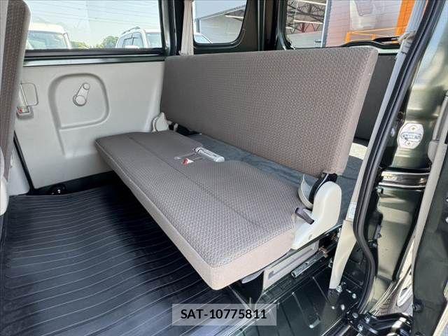 Suzuki EVERY 2022-04 6993461-17