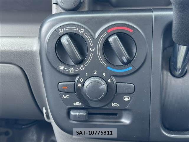 Suzuki EVERY 2022-04 6993461-3