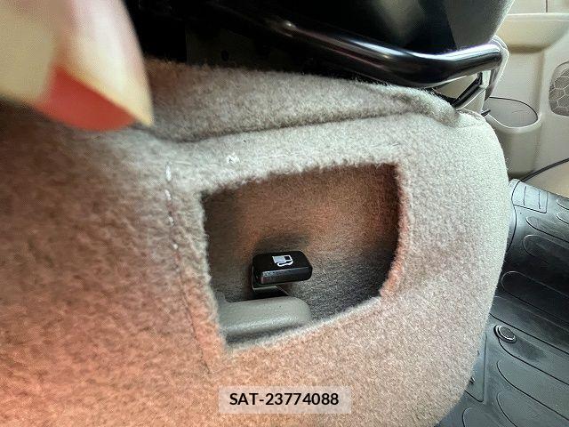 Suzuki EVERY 2022-03 6993460-17