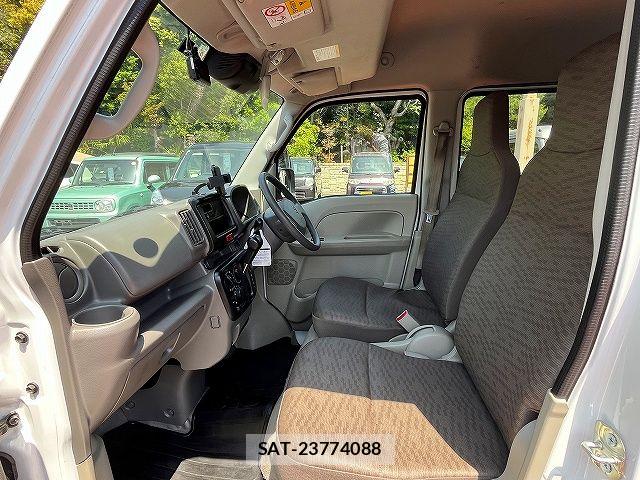 Suzuki EVERY 2022-03 6993460-18