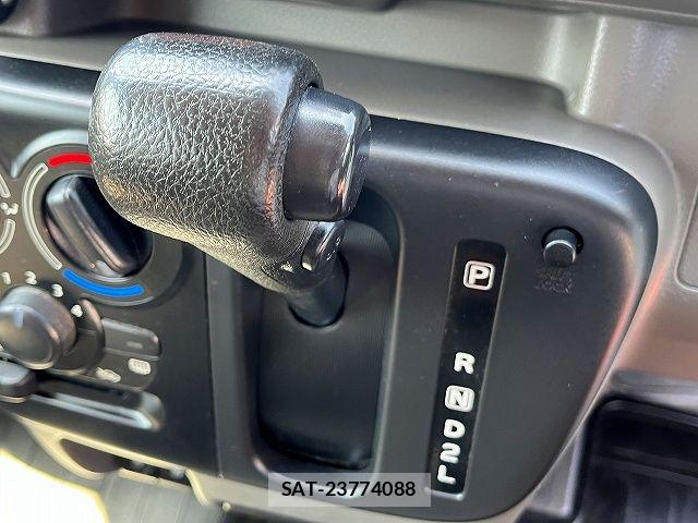 Suzuki EVERY 2022-03 6993460-19