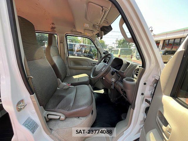 Suzuki EVERY 2022-03 6993460-3