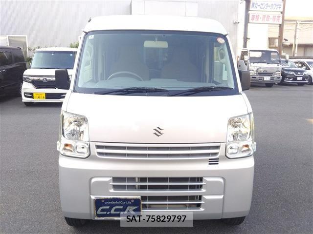 Suzuki EVERY 2015-03 6993465-1