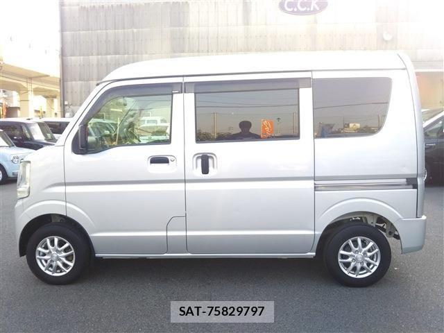 Suzuki EVERY 2015-03 6993465-3