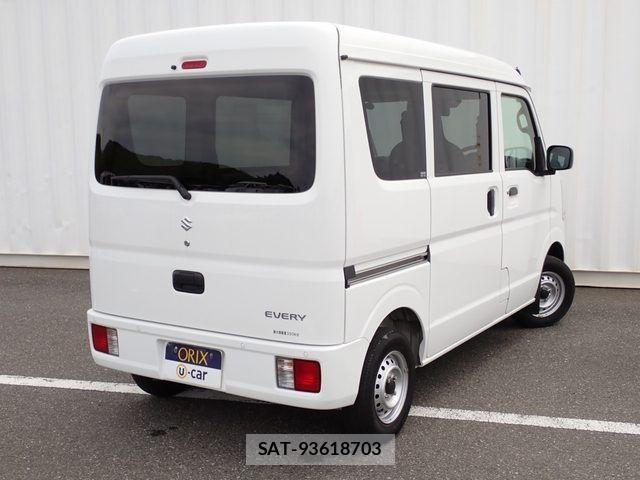 Suzuki EVERY 2022-02 7020439-2