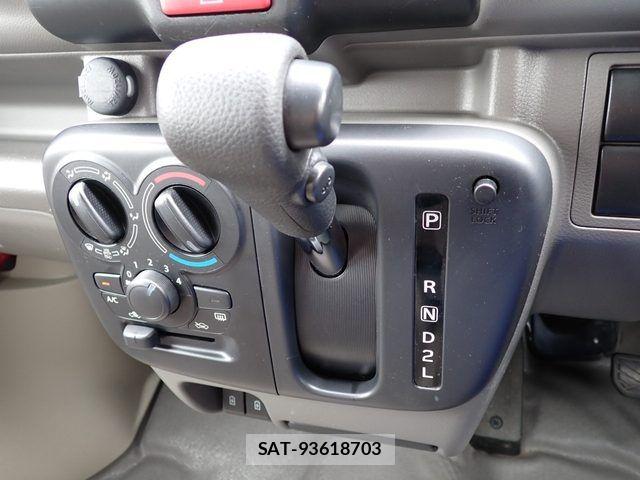 Suzuki EVERY 2022-02 7020439-8