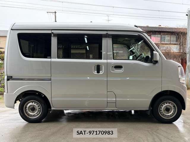 Suzuki EVERY 2020-03 7020441-4