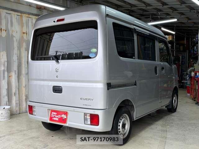 Suzuki EVERY 2020-03 7020441-6