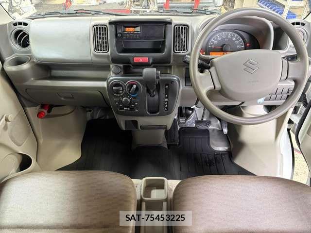 Suzuki EVERY 2017-03 7020442-12