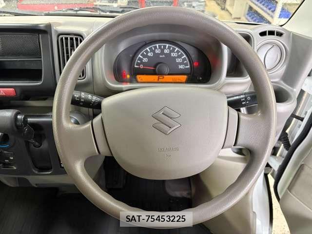 Suzuki EVERY 2017-03 7020442-13