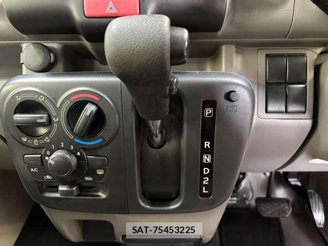 Suzuki EVERY 2017-03 7020442-16