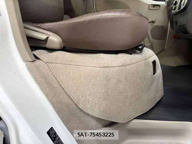 Suzuki EVERY 2017-03 7020442-24
