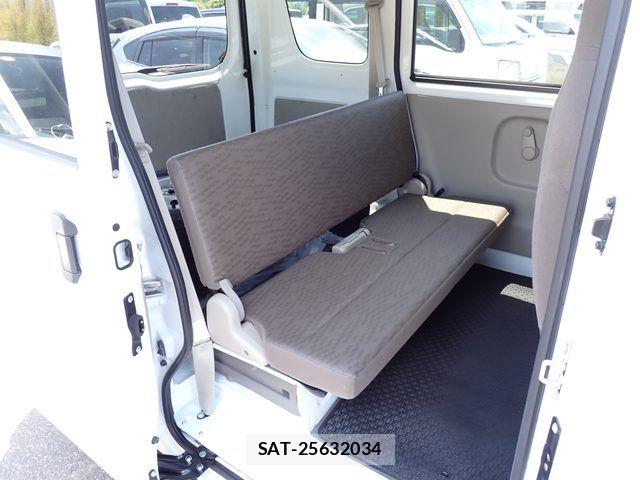 Suzuki EVERY 2022-02 7020438-12