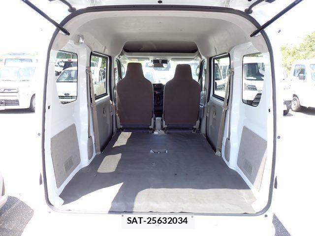 Suzuki EVERY 2022-02 7020438-3