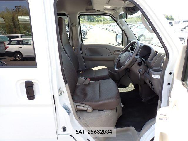 Suzuki EVERY 2022-02 7020438-4