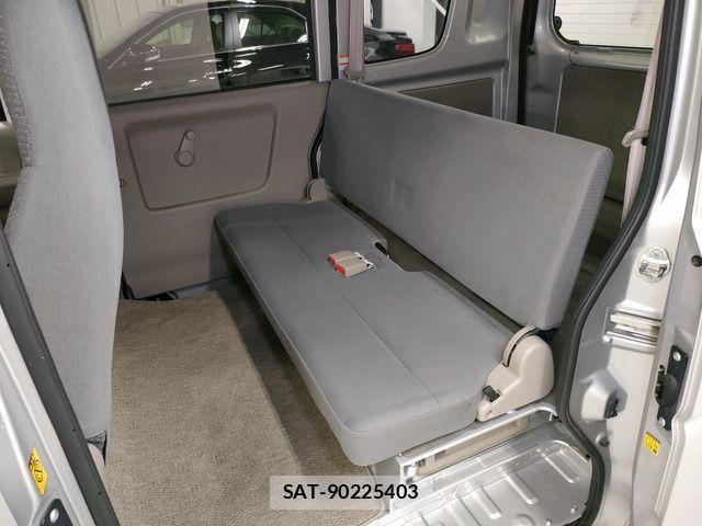 Suzuki EVERY 2011-03 7020443-11