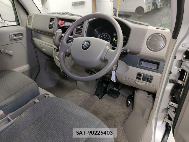 Suzuki EVERY 2011-03 7020443-2