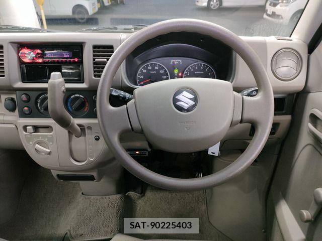 Suzuki EVERY 2011-03 7020443-4
