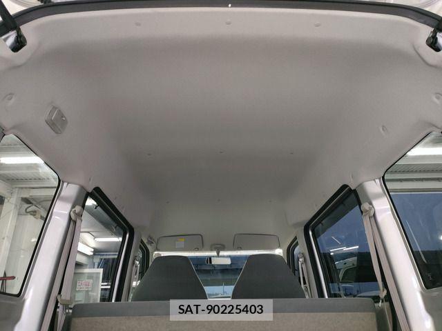 Suzuki EVERY 2011-03 7020443-8