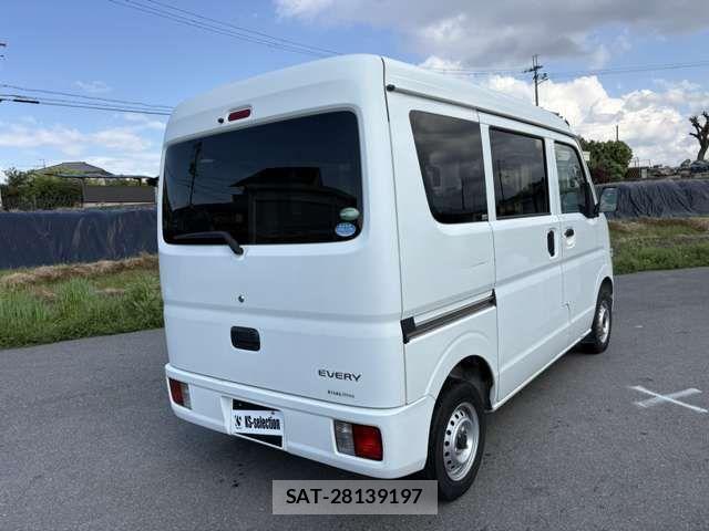 Suzuki EVERY 2018-11 7058463-4