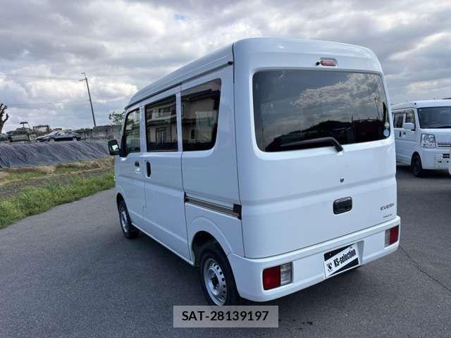 Suzuki EVERY 2018-11 7058463-6