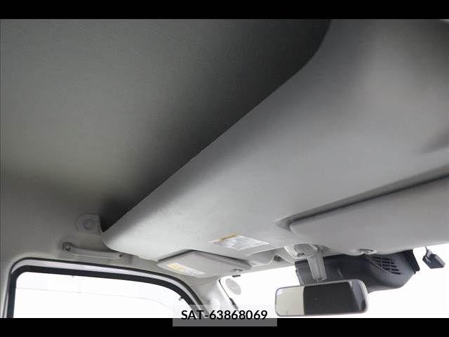 Suzuki EVERY 2019-10 7058459-7