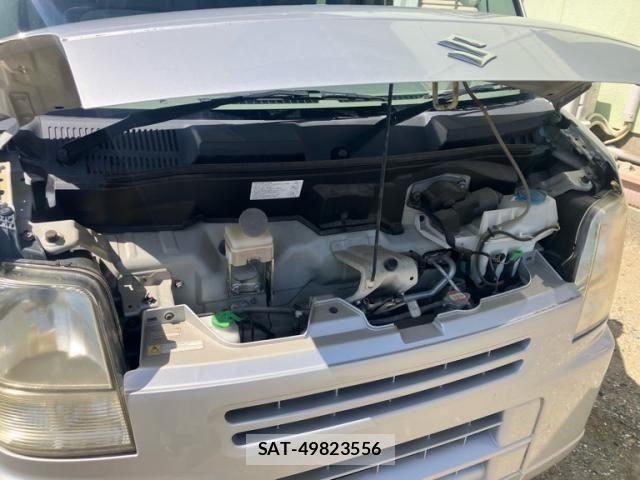 Suzuki EVERY 2011-03 7058465-10