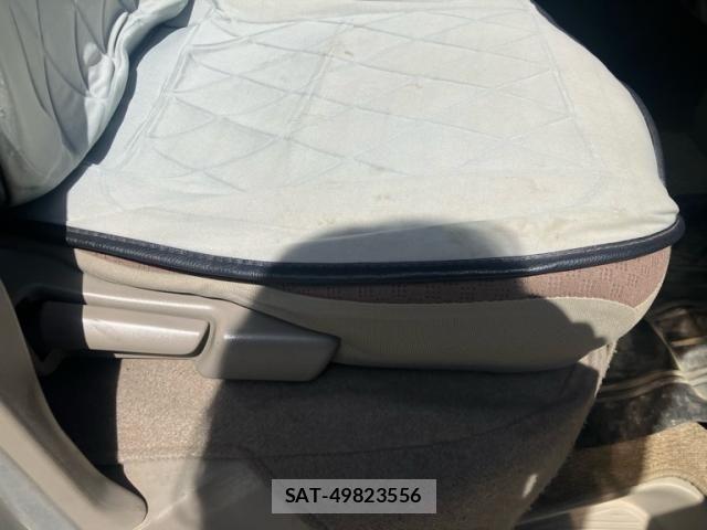 Suzuki EVERY 2011-03 7058465-13