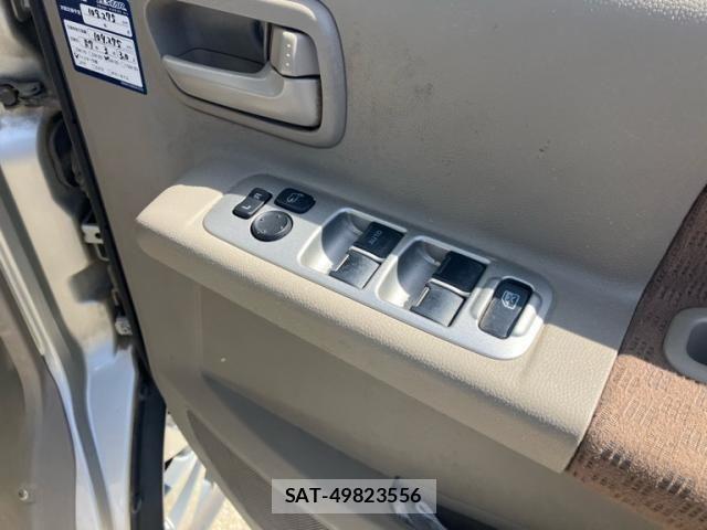 Suzuki EVERY 2011-03 7058465-16