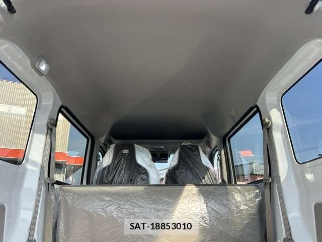 Suzuki EVERY 2026-03 7058453-15