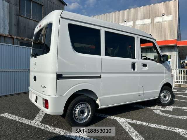 Suzuki EVERY 2026-03 7058453-6