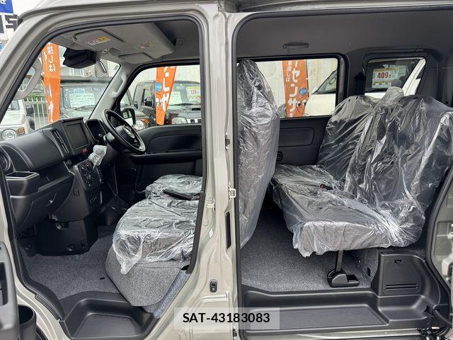 Suzuki EVERY 2026-05 7058456-23