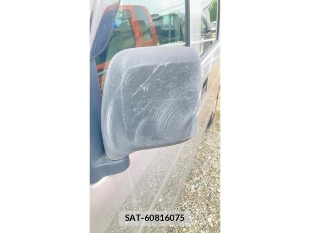 Suzuki EVERY 2012-11 7218255-17