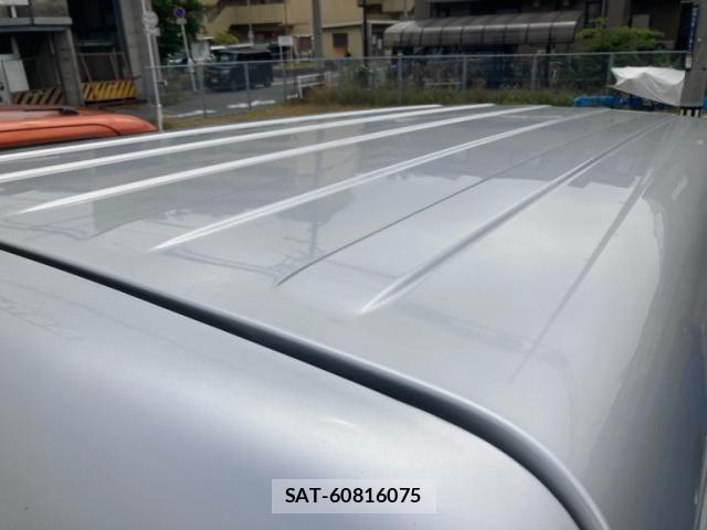 Suzuki EVERY 2012-11 7218255-4