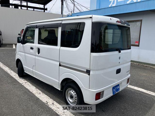 Suzuki EVERY 2020-02 7218272-2