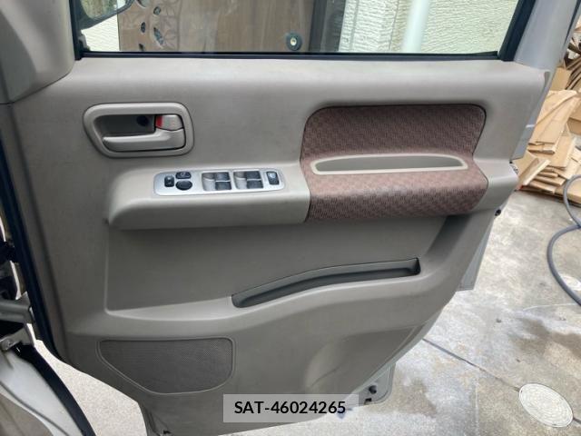 Suzuki EVERY 2010-03 7218252-23