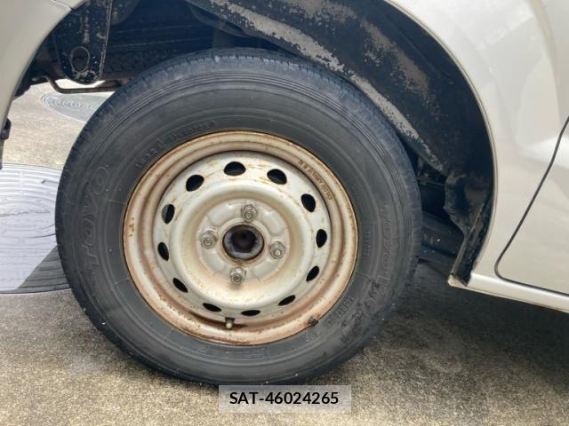 Suzuki EVERY 2010-03 7218252-6