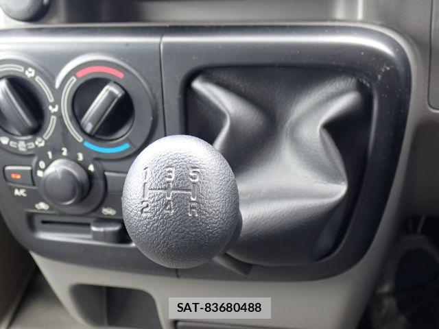 Suzuki EVERY 2024-11 7218288-14