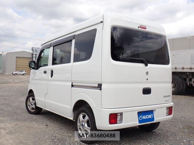 Suzuki EVERY 2024-11 7218288-2